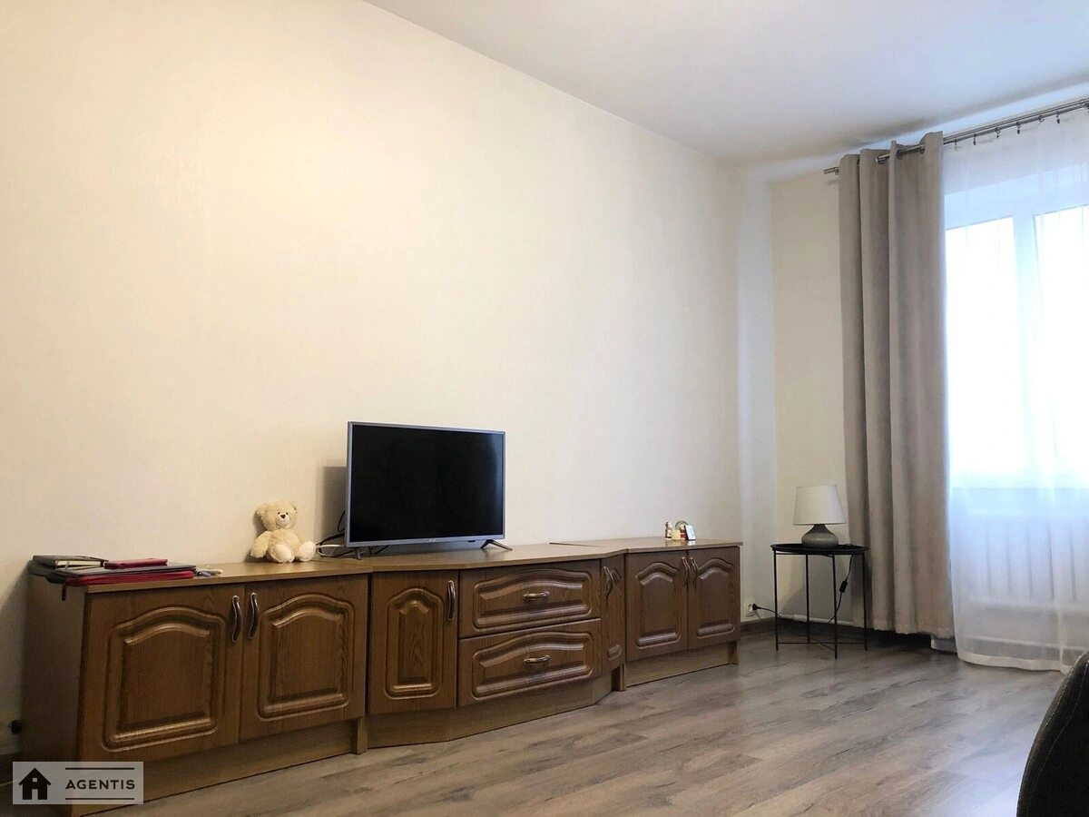 Здам квартиру 2 кімнати, 60 m², 8 пов./10 поверхів. 5, Бориса Гмирі вул., Київ. 