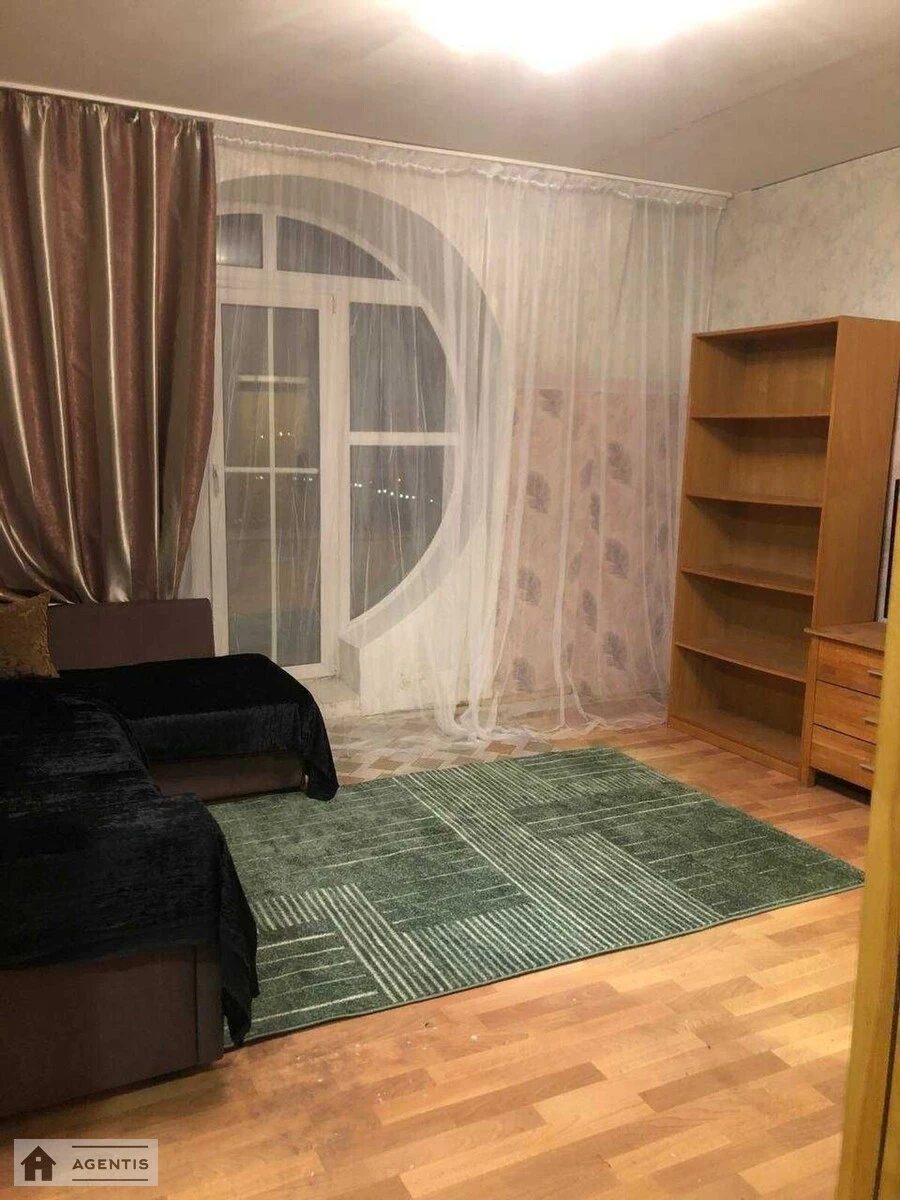 Сдам квартиру 1 комната, 51 m², 21 эт./23 этажа. 8, Макеевская 8, Киев. 