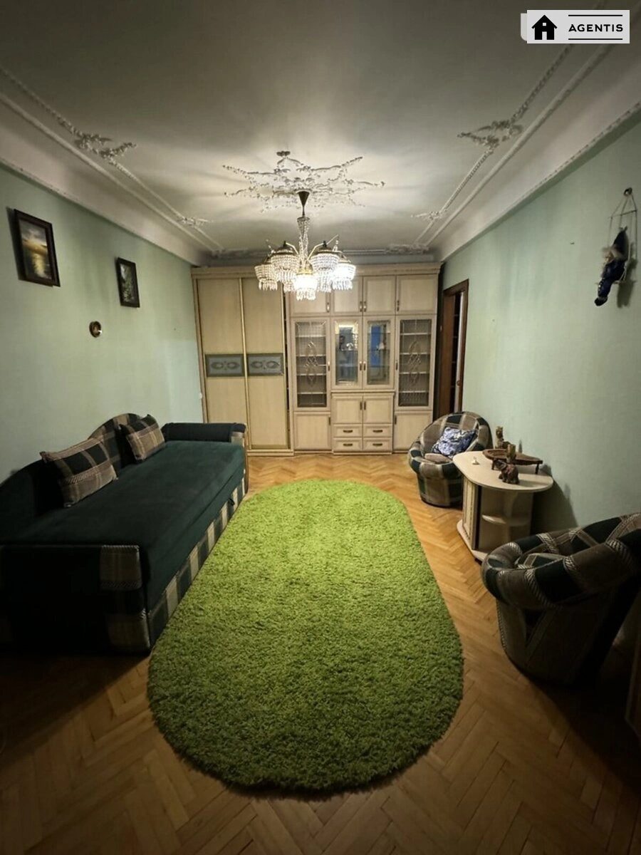 Сдам квартиру 2 комнаты, 52 m², 4 эт./9 этажей. Энтузиастов, Киев. 