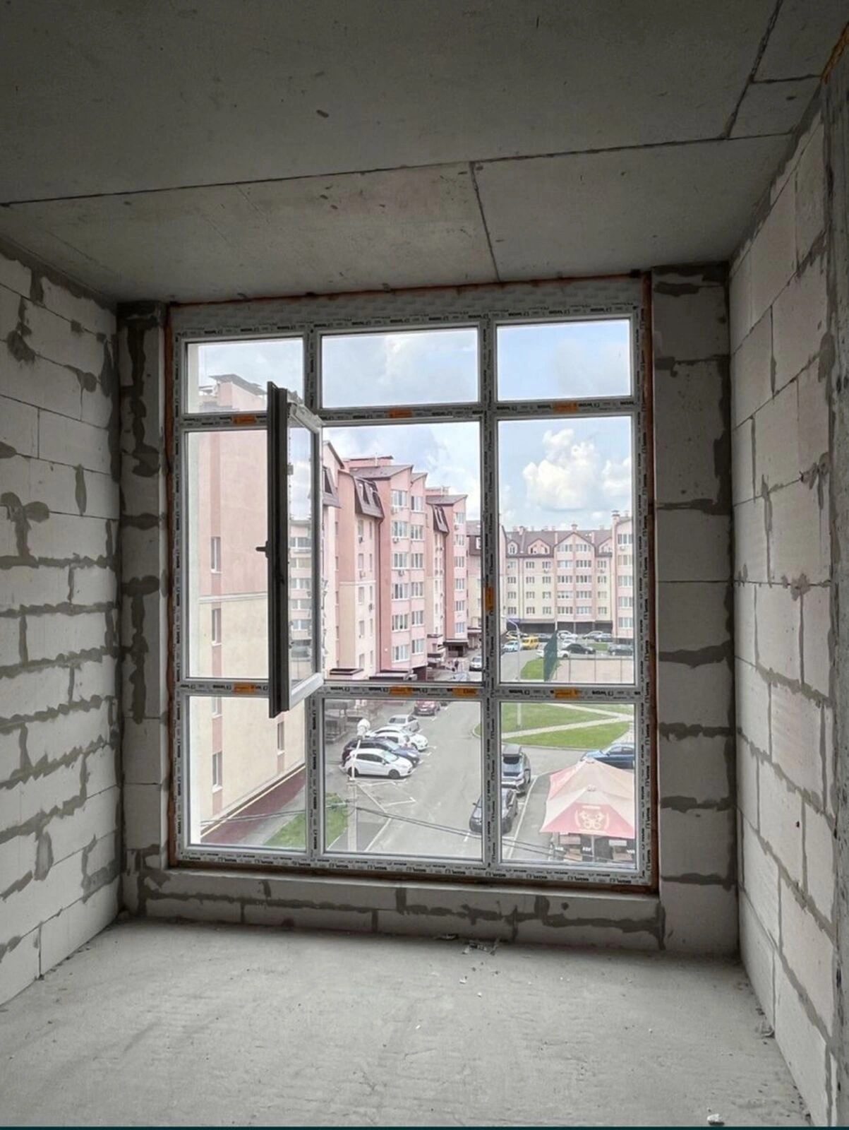 Продаж квартири 1 кімната, 42 m², 10 пов./11 поверхів. 11, Боголюбова вул., Софіївська Борщагівка. 