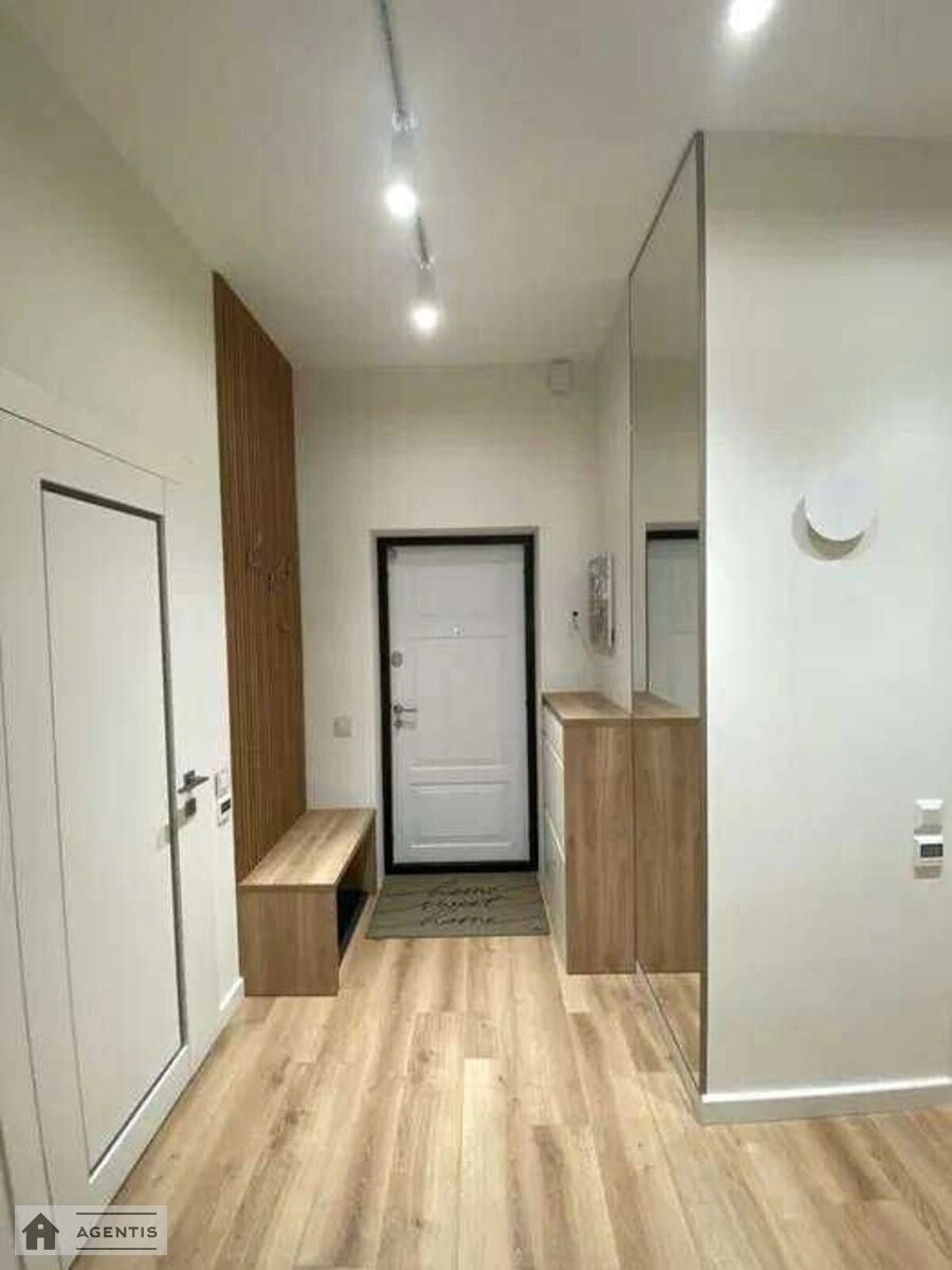 Здам квартиру 1 кімната, 46 m², 3 пов./21 поверх. 2, Салютна 2, Київ. 