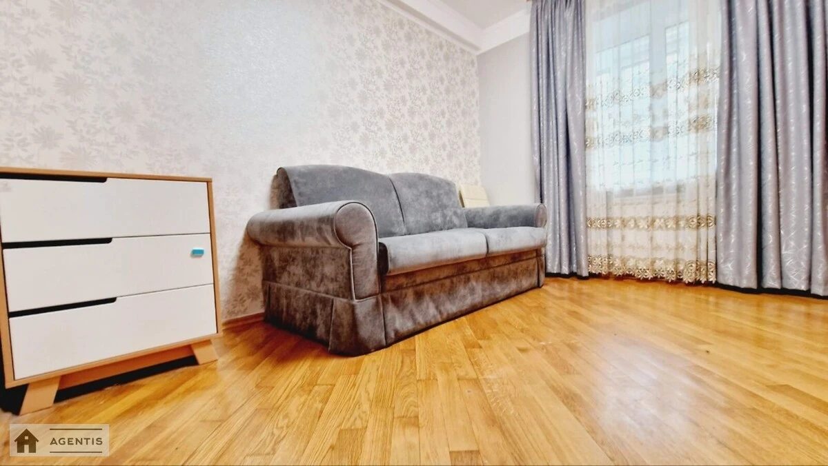 Сдам квартиру 2 комнаты, 50 m², 1 эт./9 этажей. 3, Героїв полку Азов вул., Киев. 