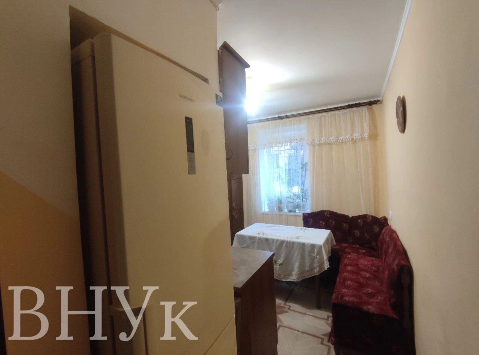 Продаж квартири 3 кімнати, 751 m², 1 пов./9 поверхів. Курбаса Л. вул., Тернопіль. 