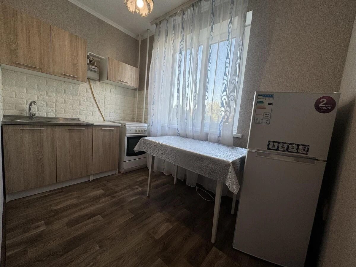 Продаж квартири 1 кімната, 35 m², 5 пов./9 поверхів. Віктора Френчка вул.(Бєляєва), Кропивницький. 