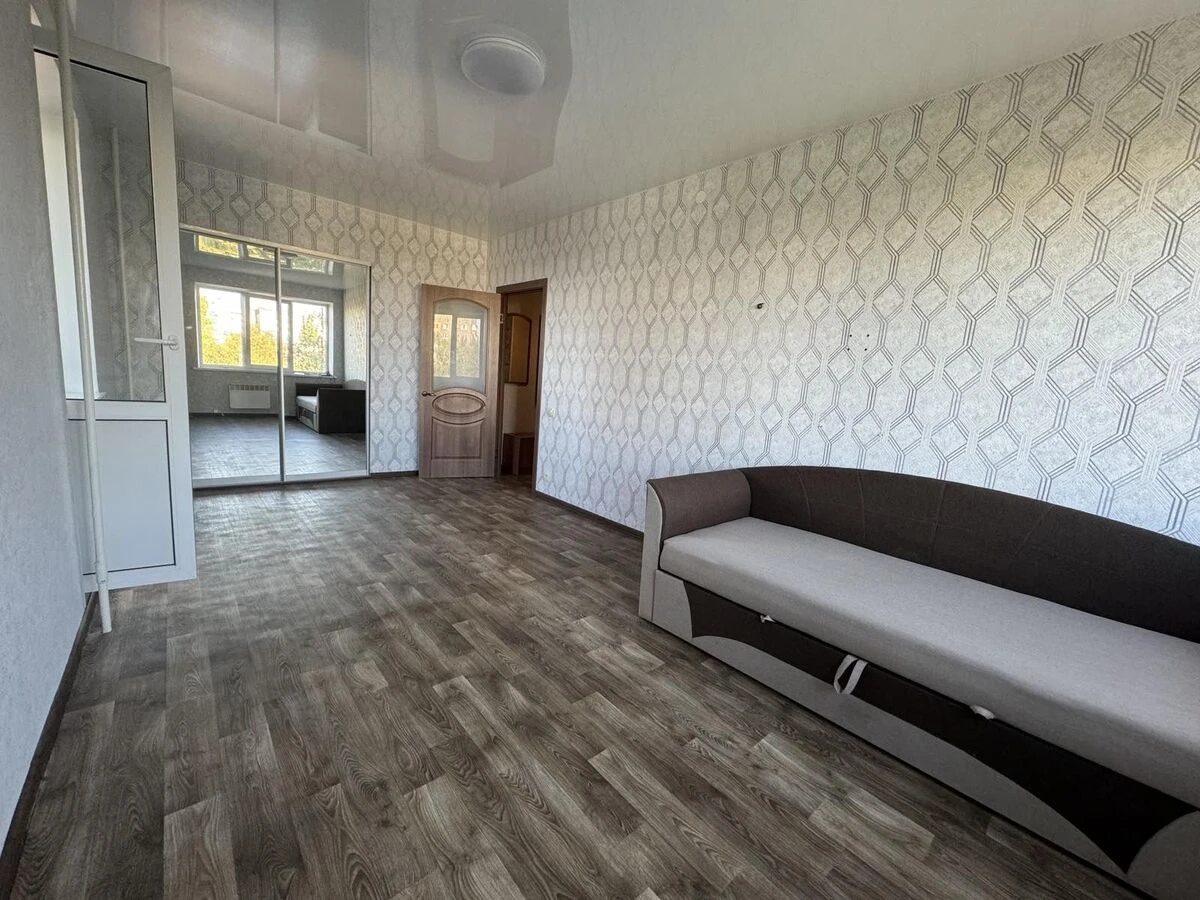 Продаж квартири 1 кімната, 35 m², 5 пов./9 поверхів. Віктора Френчка вул.(Бєляєва), Кропивницький. 