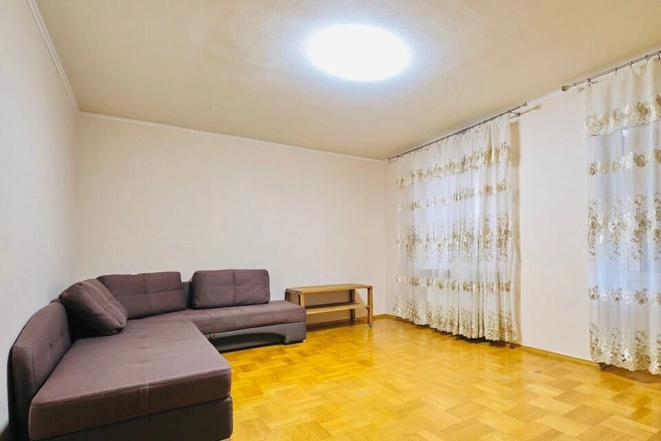 Здам квартиру 2 кімнати, 68 m², 3 пов./20 поверхів. 105, Берестейський просп. (Перемоги), Київ. 