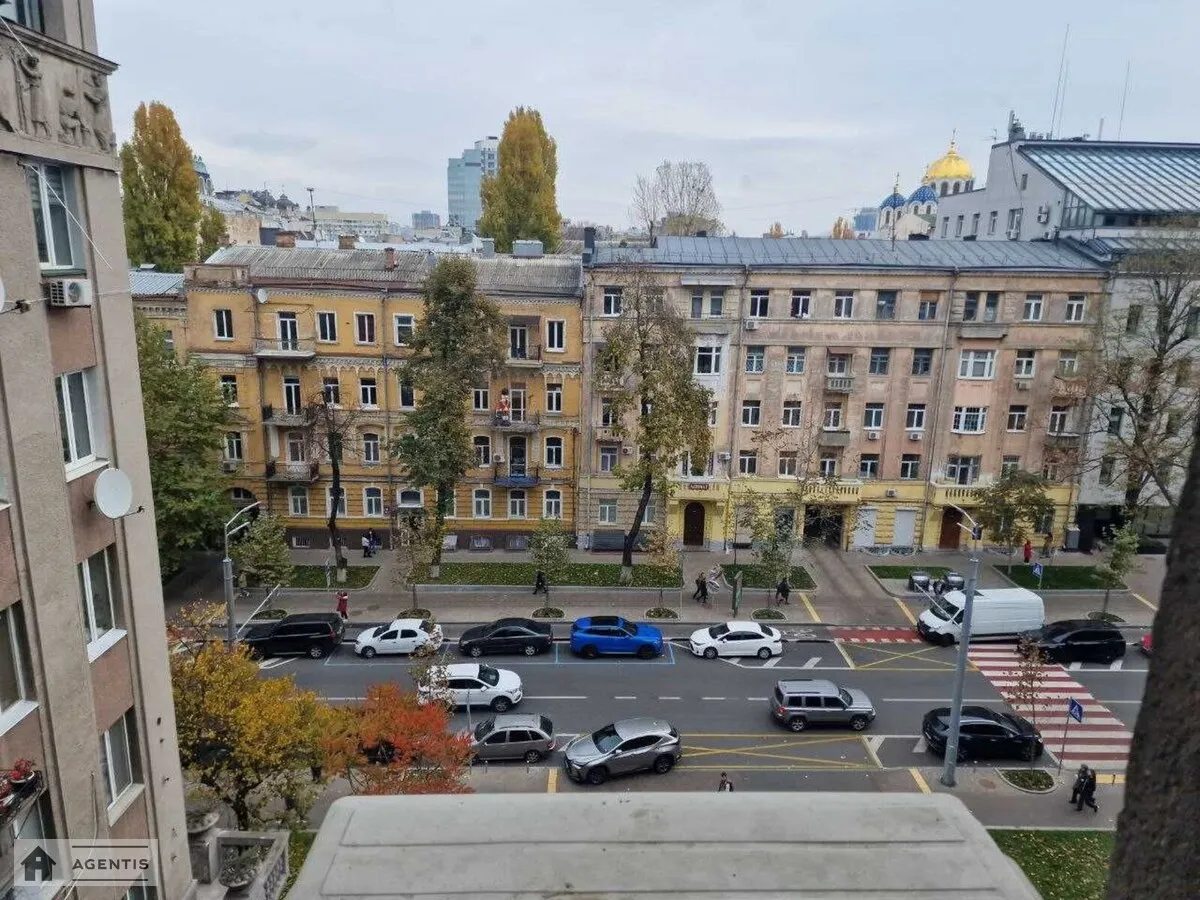 Сдам квартиру 4 комнаты, 106 m², 6 эт./7 этажей. 2, Пирогова 2, Киев. 