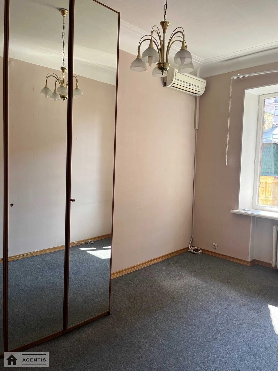 Сдам квартиру 4 комнаты, 106 m², 6 эт./7 этажей. 2, Пирогова 2, Киев. 