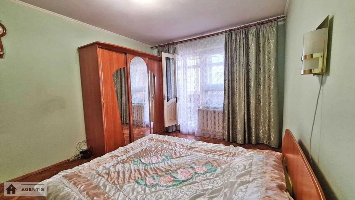 Здам квартиру 3 кімнати, 70 m², 9 пов./9 поверхів. 21, Празька 21, Київ. 