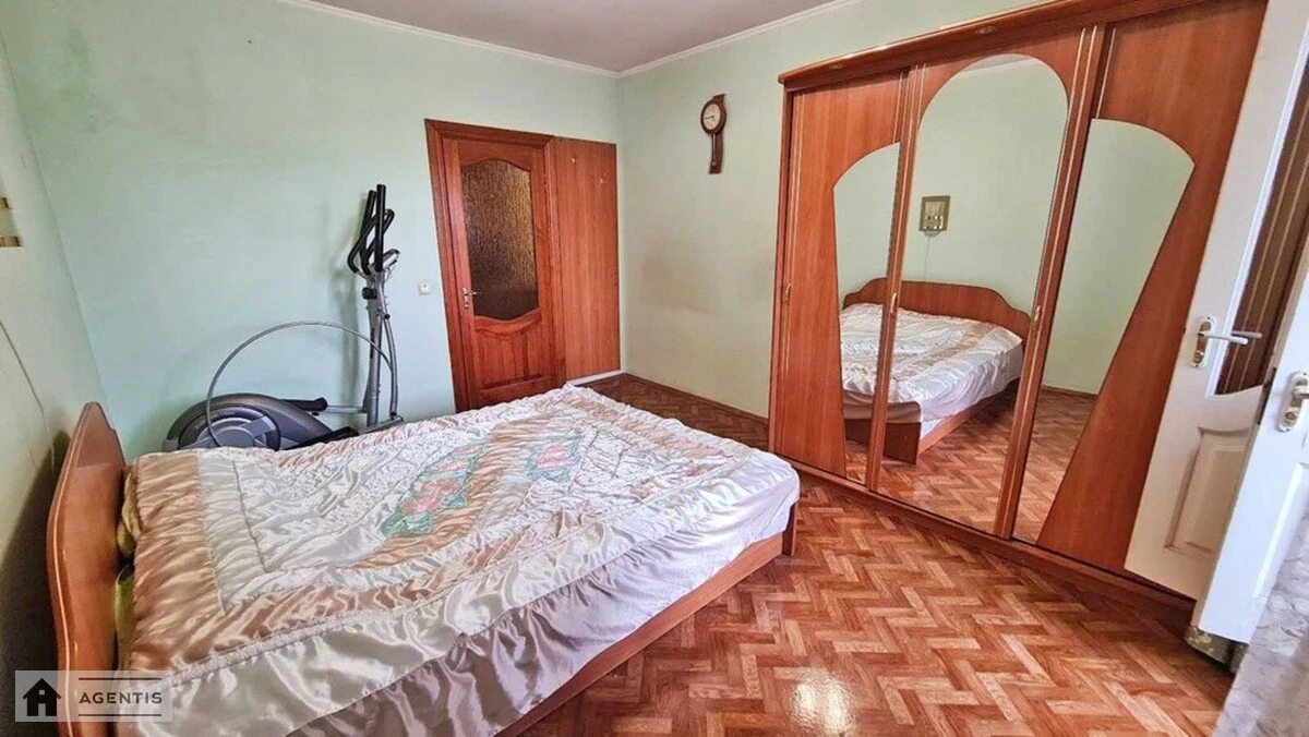 Здам квартиру 3 кімнати, 70 m², 9 пов./9 поверхів. 21, Празька 21, Київ. 