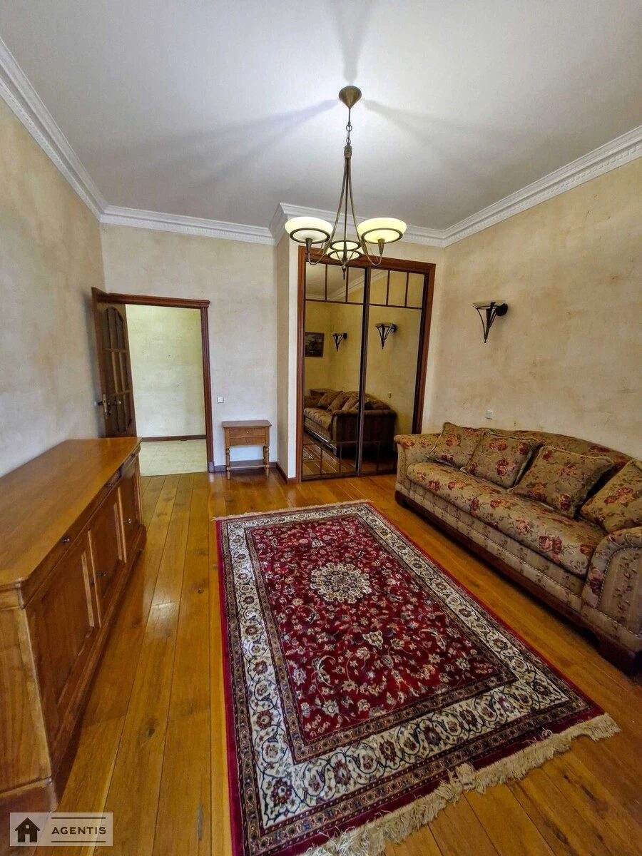 Apartment for rent 3 rooms, 115 m², 7th fl./9 floors. Bohdana Khmelnytskoho vul., Kyiv. 