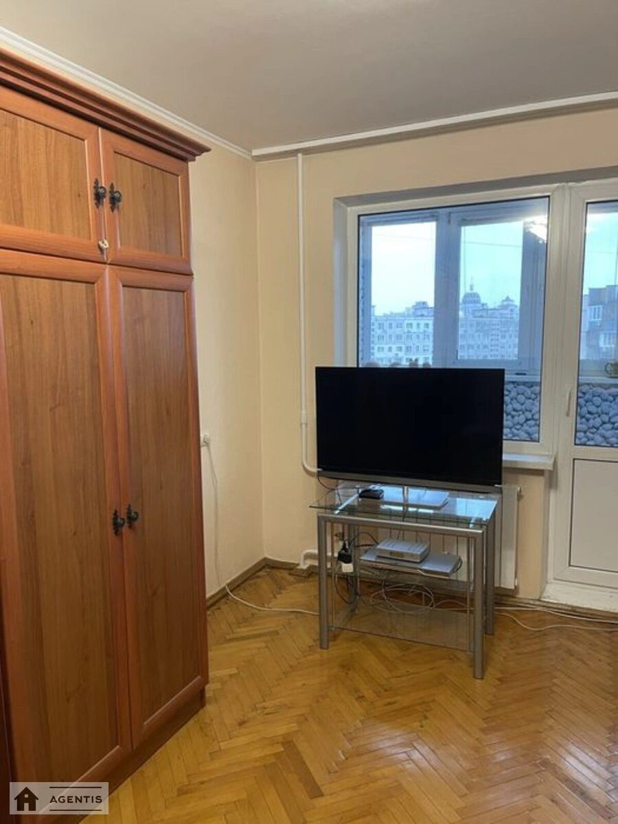 Сдам квартиру 1 комната, 47 m², 8 эт./9 этажей. 5, Приречная 5, Киев. 