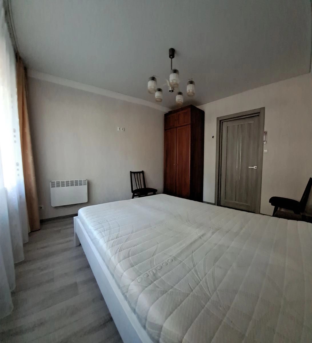 Apartment for rent 2 rooms, 45 m², 1st fl./5 floors. 5, Vavilovih 5, Kyiv. 