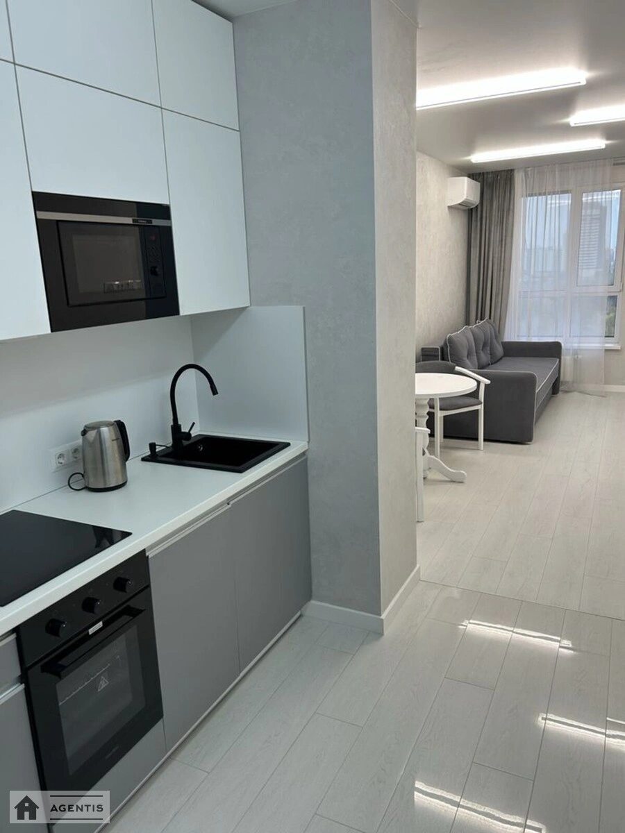 Apartment for rent 1 room, 37 m², 13th fl./24 floors. 25, Oleny Telihy vul., Kyiv. 