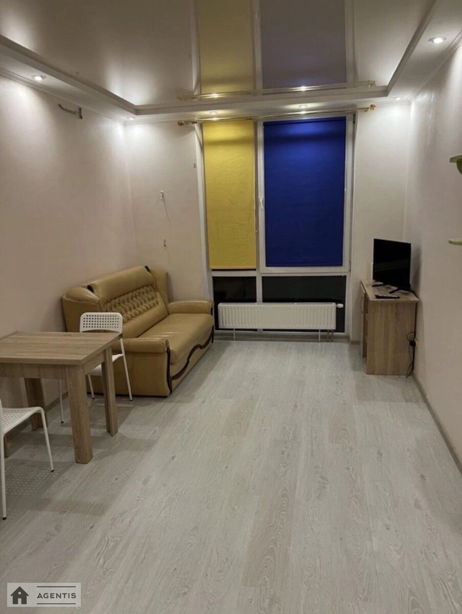 Сдам квартиру 1 комната, 46 m², 11 эт./16 этажей. Анатолія Петрицького вул., Киев. 