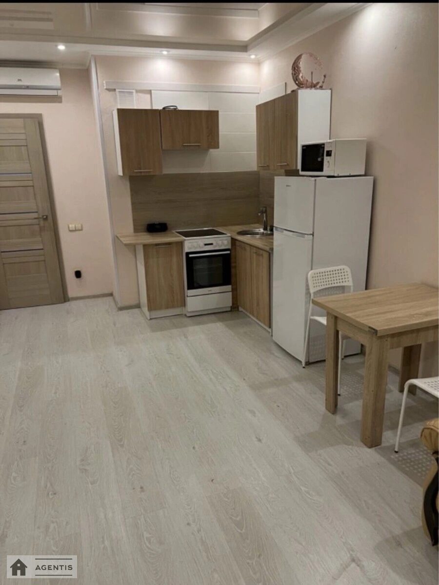 Сдам квартиру 1 комната, 46 m², 11 эт./16 этажей. Анатолія Петрицького вул., Киев. 