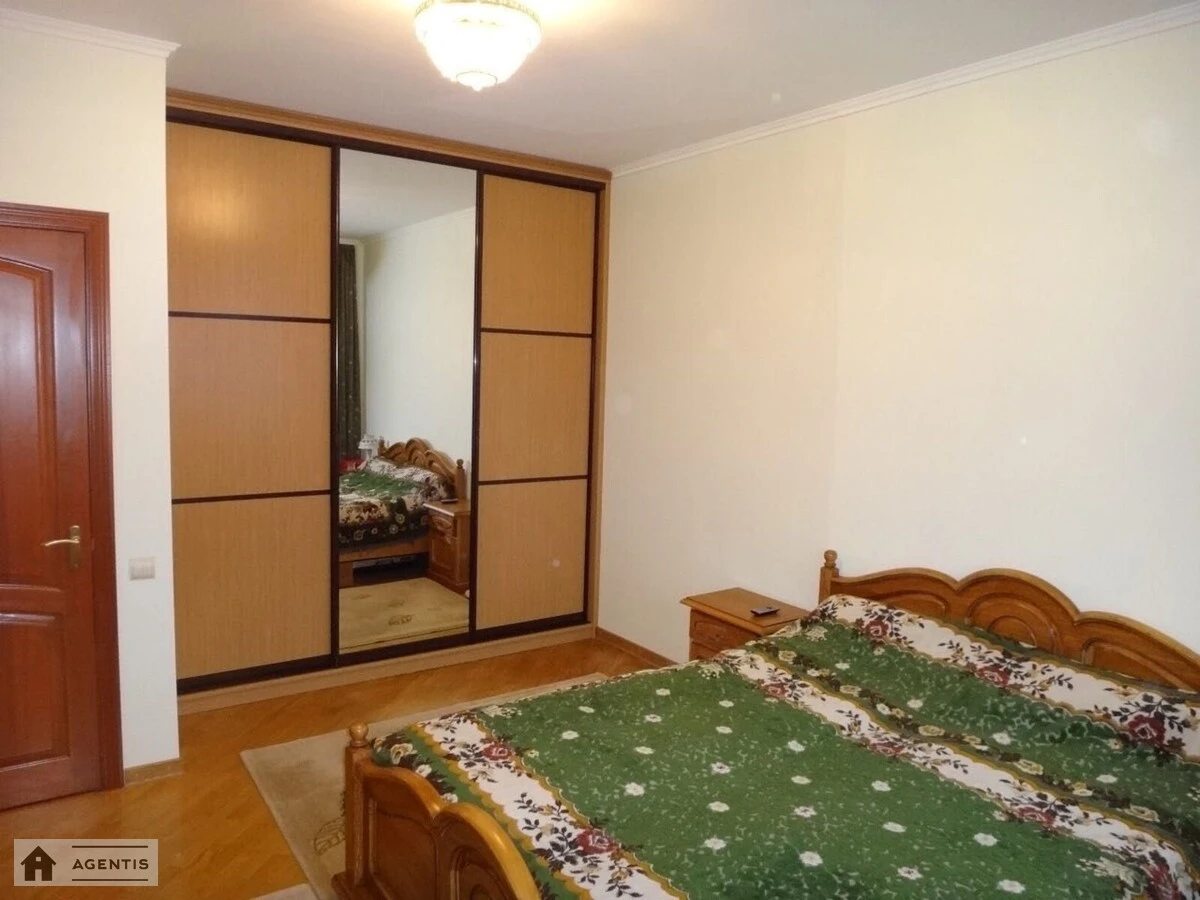 Apartment for rent 2 rooms, 72 m², 7th fl./18 floors. 14, Mykoly Bazhana prosp., Kyiv. 