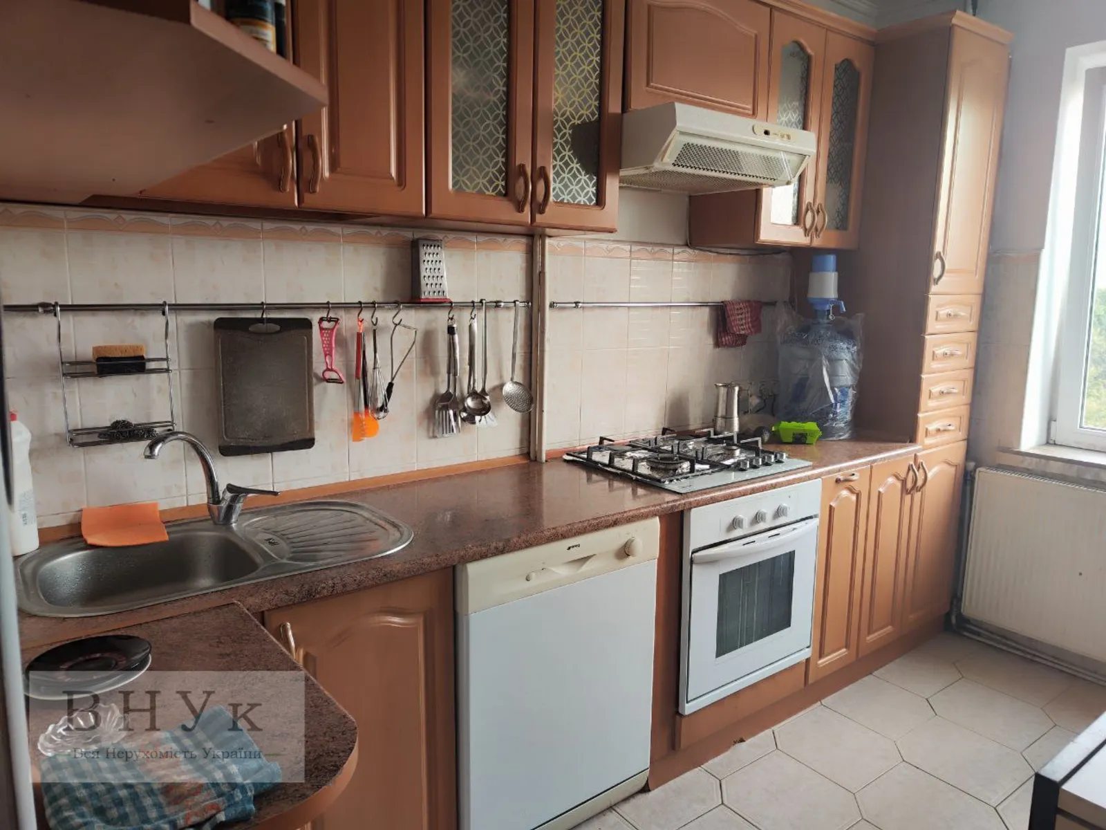 Продаж квартири 3 кімнати, 64 m², 8 пов./9 поверхів. Купчинського Р. вул., Тернопіль. 