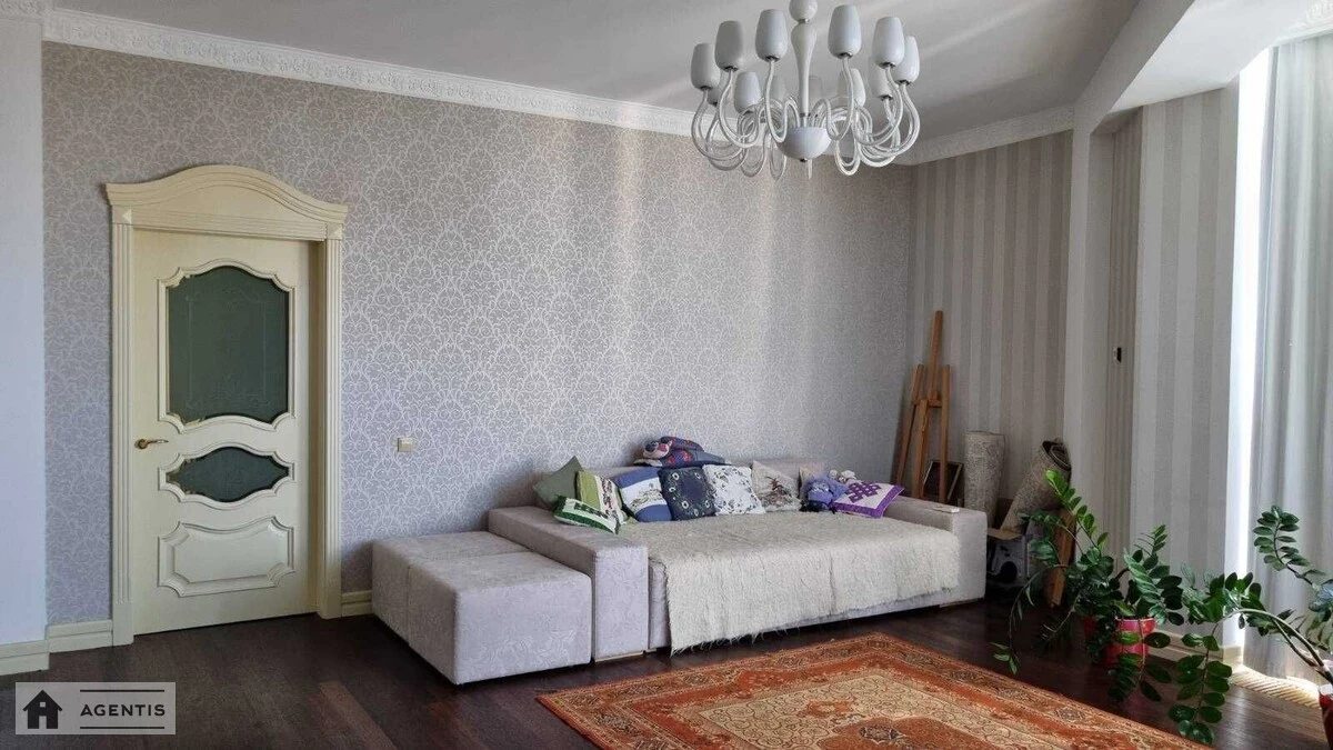 Сдам квартиру 2 комнаты, 80 m², 18 эт./27 этажей. 15, Соломянська вул., Киев. 