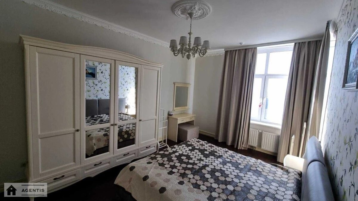 Сдам квартиру 2 комнаты, 80 m², 18 эт./27 этажей. 15, Соломянська вул., Киев. 