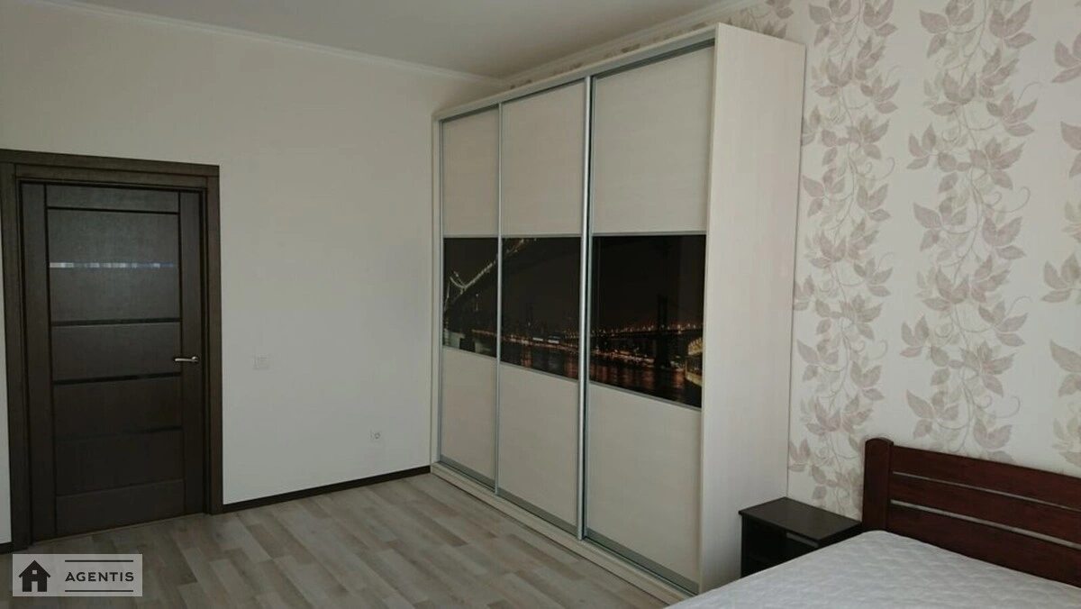 Apartment for rent 2 rooms, 94 m², 15th fl./22 floors. 6, Laboratorniy 6, Kyiv. 