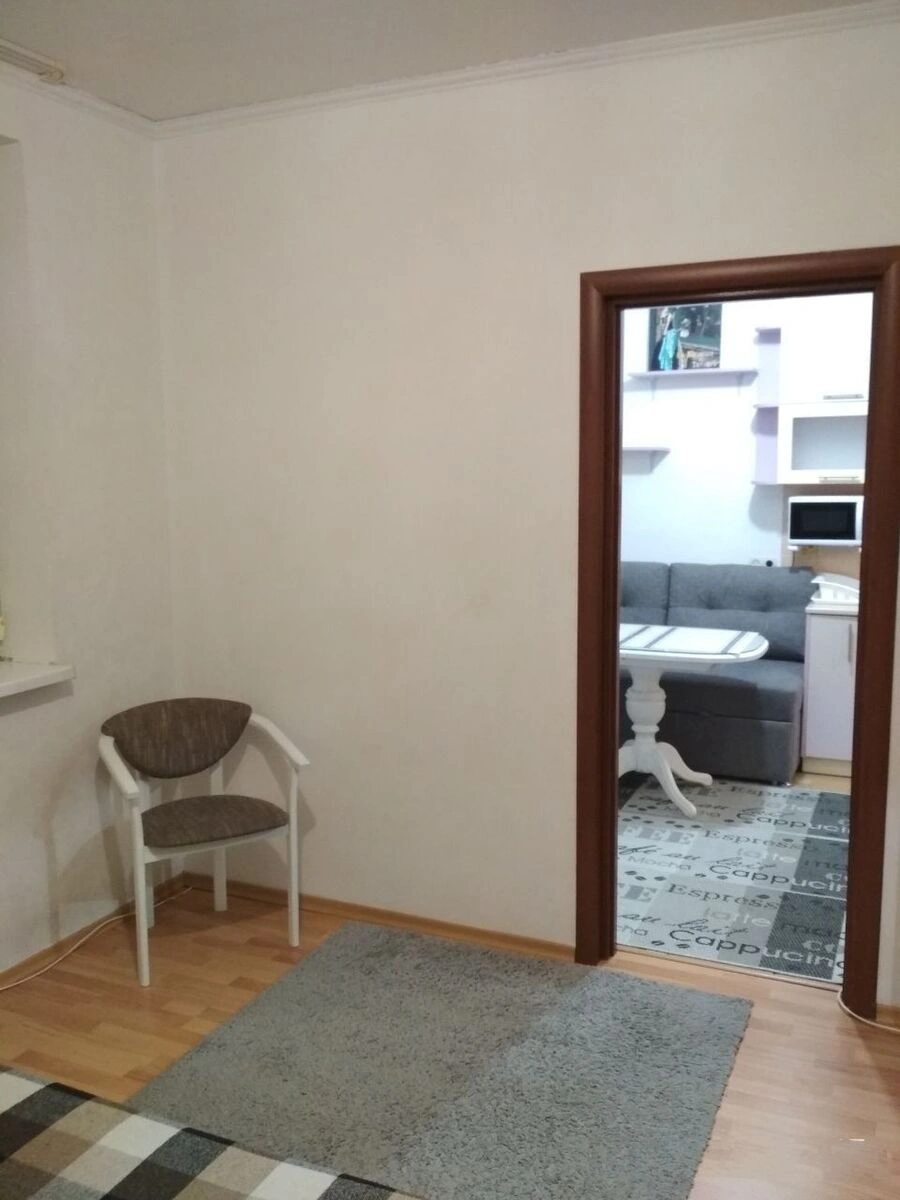 Продаж квартири 1 кімната, 32 m², 2 пов./3 поверхи. 2, Оксамитова вул., Софіївська Борщагівка. 