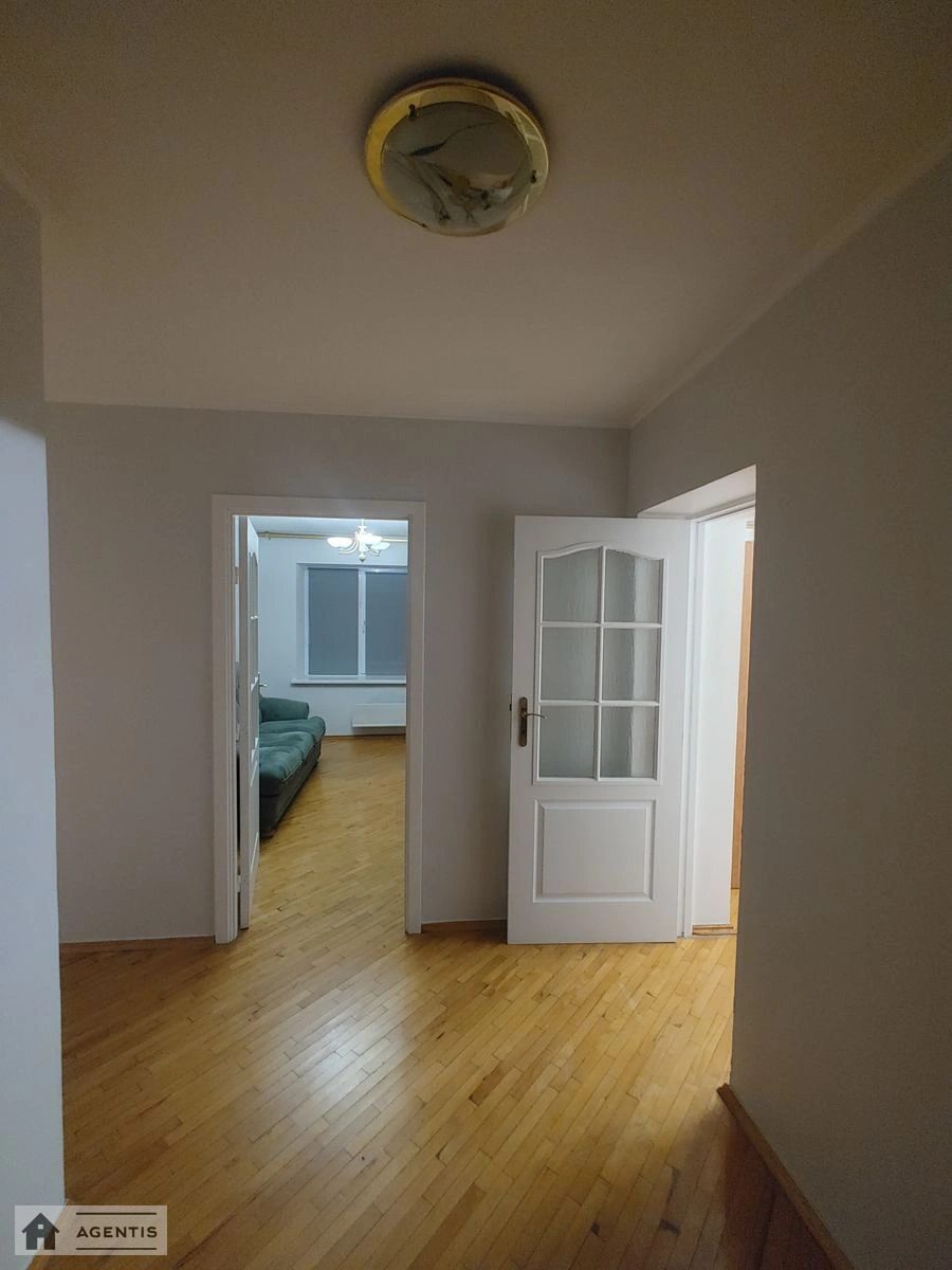 Здам квартиру 2 кімнати, 56 m², 12 пов./16 поверхів. 8, Загорівська вул. (Багговутівська), Київ. 