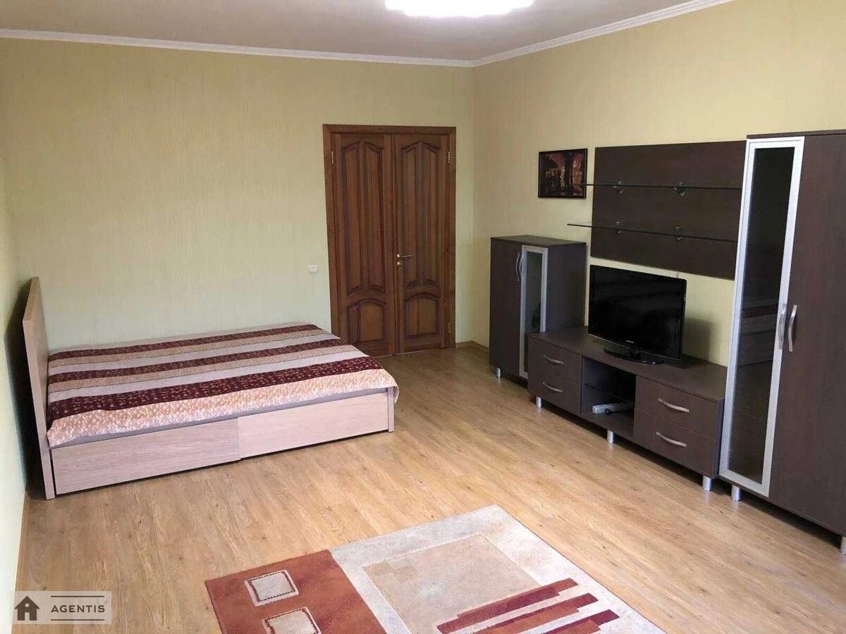 Сдам квартиру 1 комната, 57 m², 10 эт./25 этажей. 13, Голосеевская 13, Киев. 