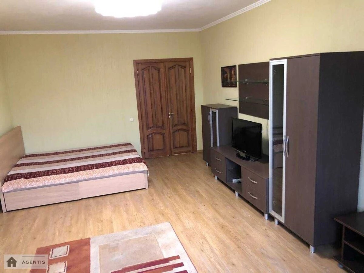 Сдам квартиру 1 комната, 57 m², 10 эт./25 этажей. 13, Голосеевская 13, Киев. 