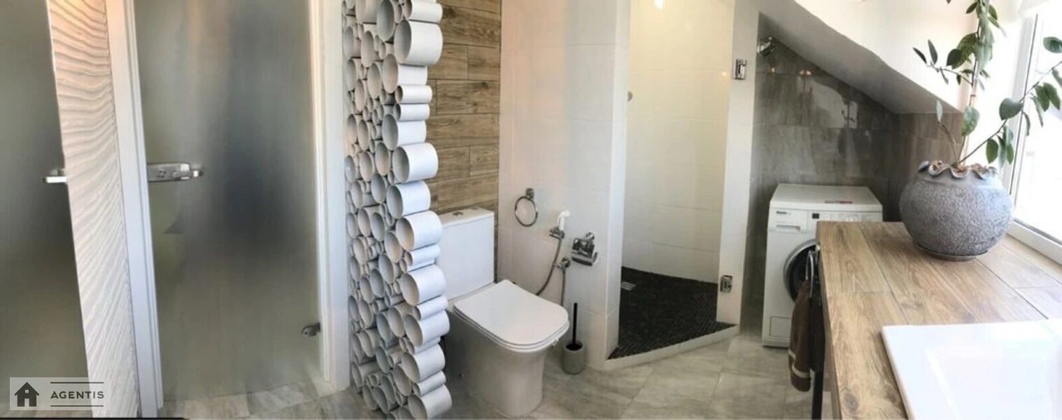 Сдам квартиру 1 комната, 35 m², 3 эт./3 этажа. 16, Байрона вул. (Одоєвського), Киев. 