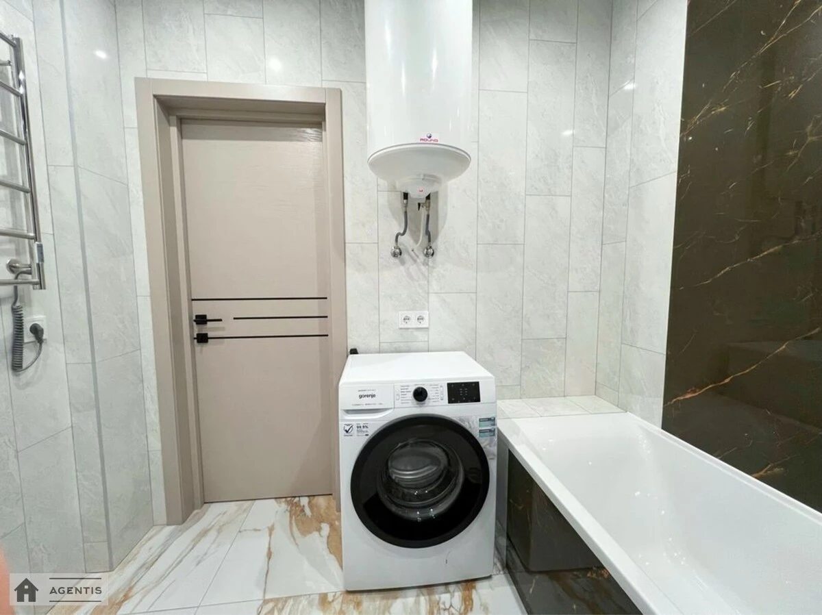 Здам квартиру 1 кімната, 40 m², 4 пов./24 поверхи. 4, Миколи Гулака вул., Київ. 