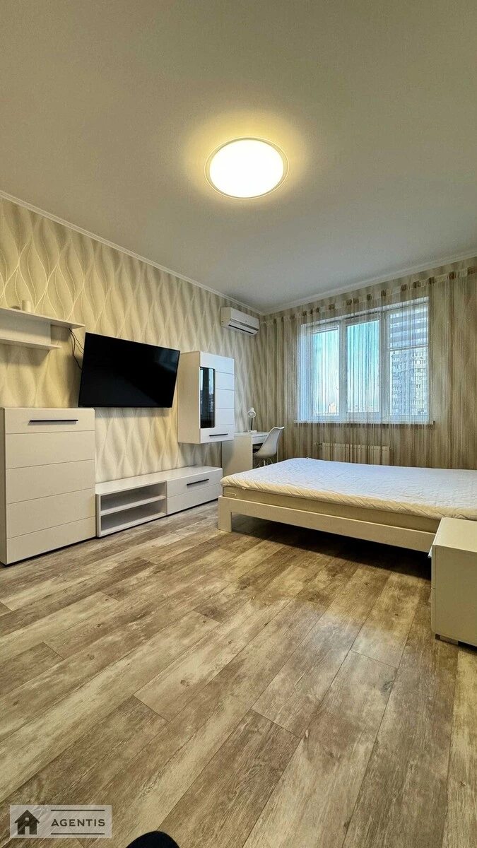 Здам квартиру 1 кімната, 43 m², 9 пов./25 поверхів. 1, Оболонський 1, Київ. 