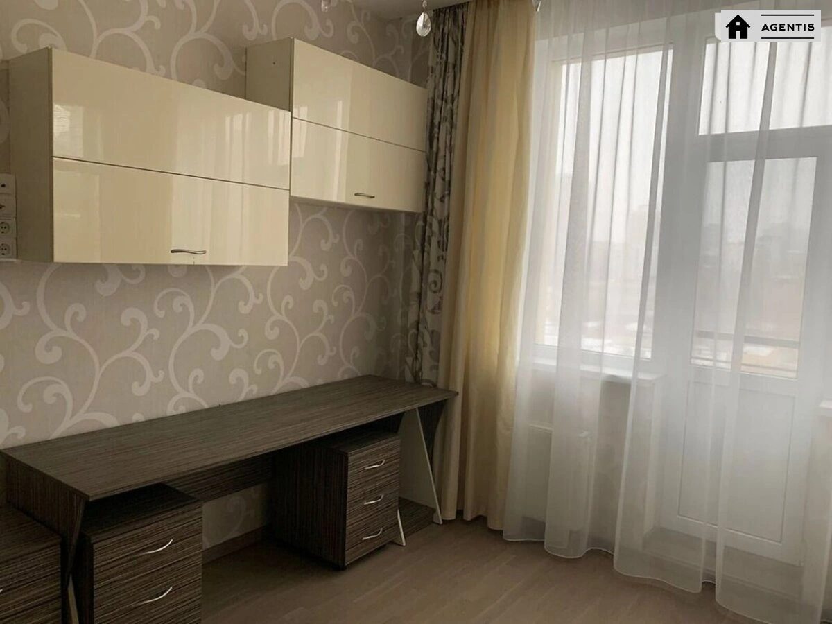 Apartment for rent 3 rooms, 128 m², 11th fl./25 floors. 37, Vasylya Tyutyunnyka vul. Anri Barbyusa, Kyiv. 