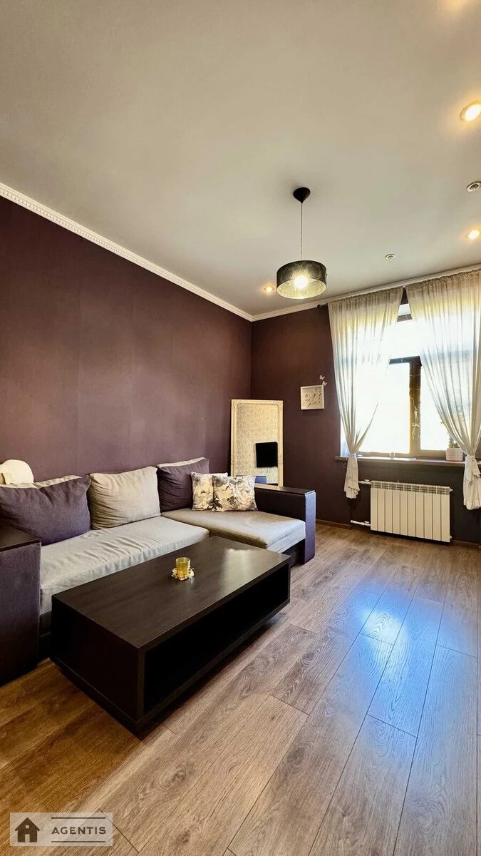 Apartment for rent 1 room, 54 m², 6th fl./7 floors. 134, Velyka Vaselkivska 134, Kyiv. 