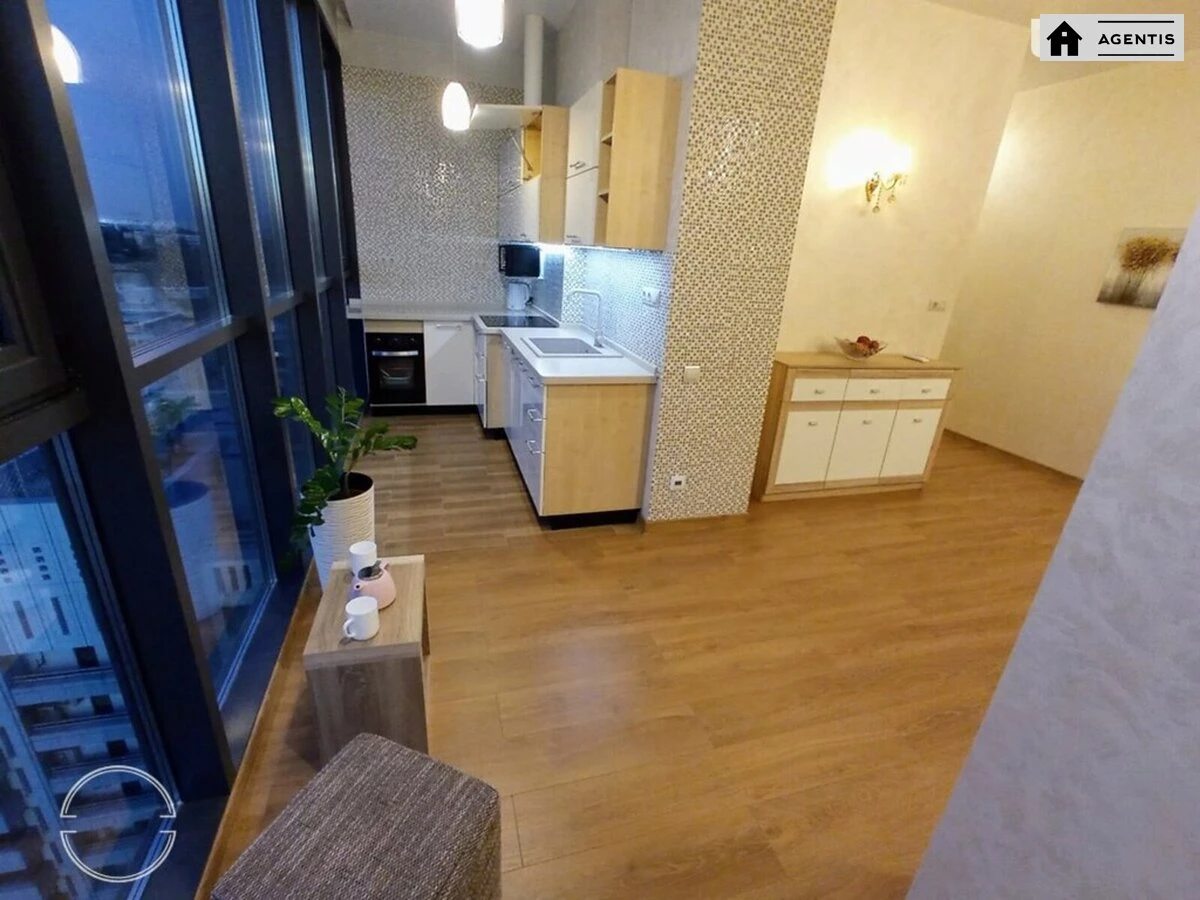 Сдам квартиру 2 комнаты, 100 m², 23 эт./30 этажей. 14, Андрія Верхогляда вул. (Михайла Драгомірова), Киев. 