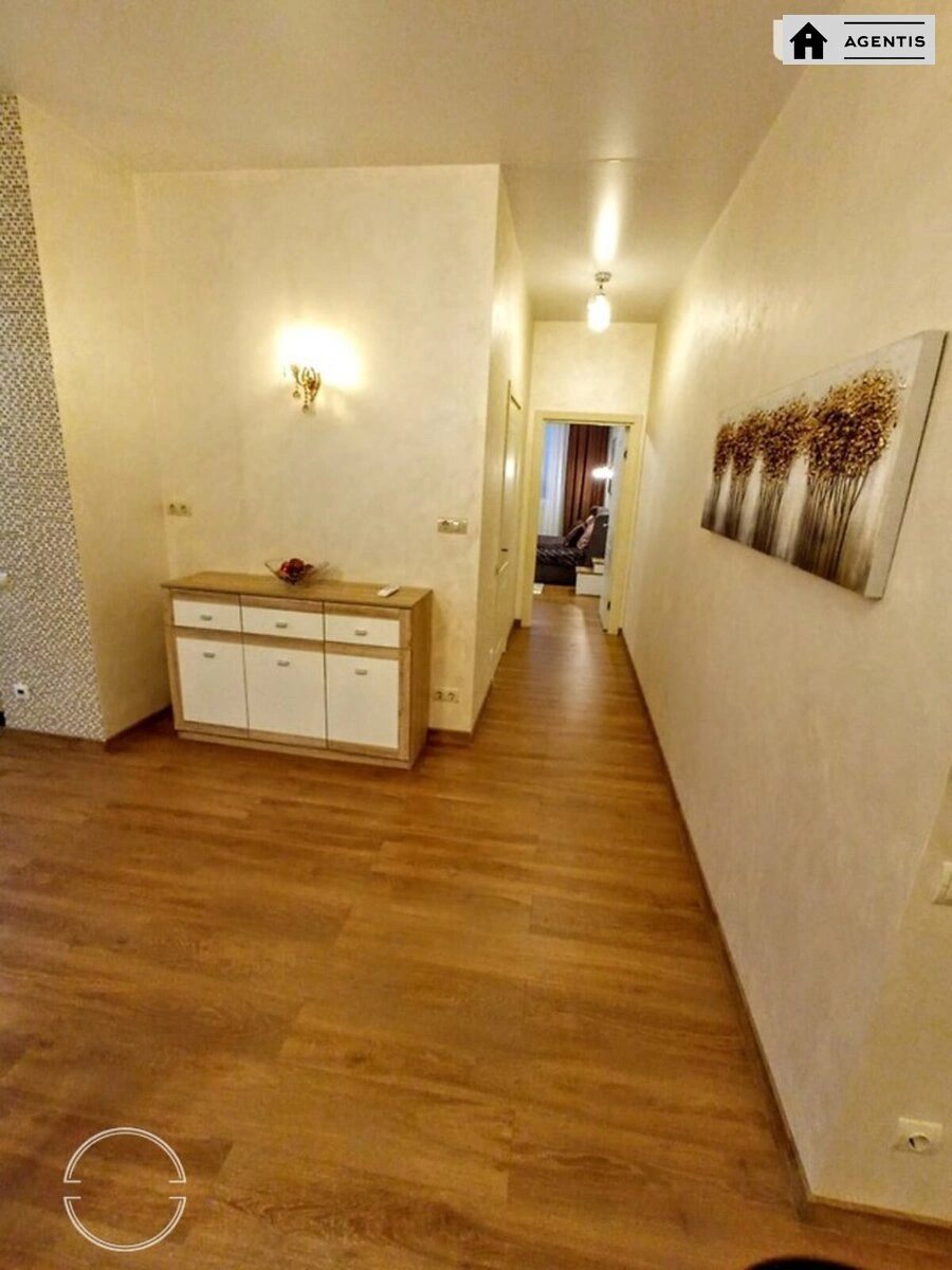 Сдам квартиру 2 комнаты, 100 m², 23 эт./30 этажей. 14, Андрія Верхогляда вул. (Михайла Драгомірова), Киев. 