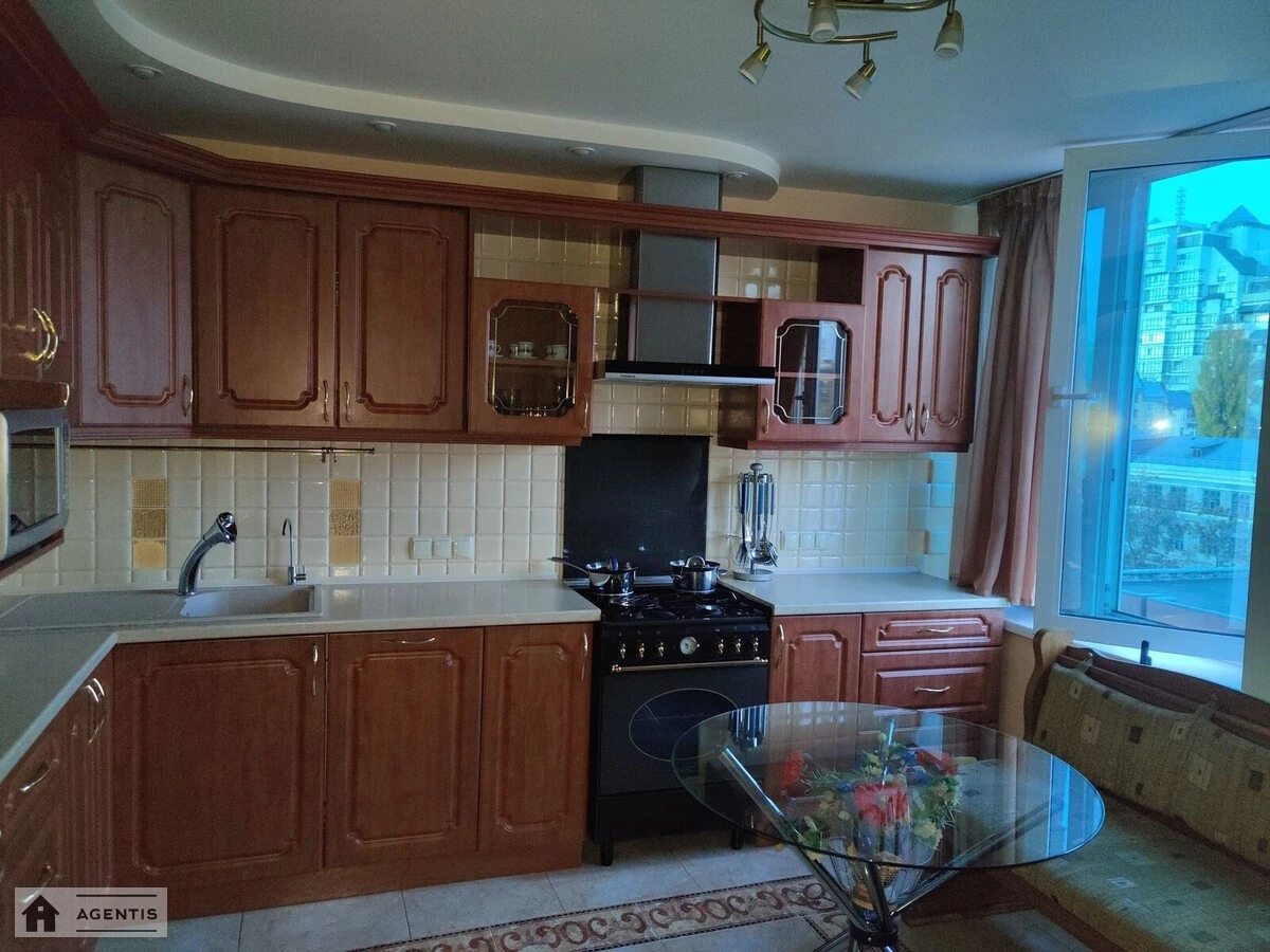 Apartment for rent 2 rooms, 64 m², 9th fl./10 floors. 2, Dmytrivska 2, Kyiv. 