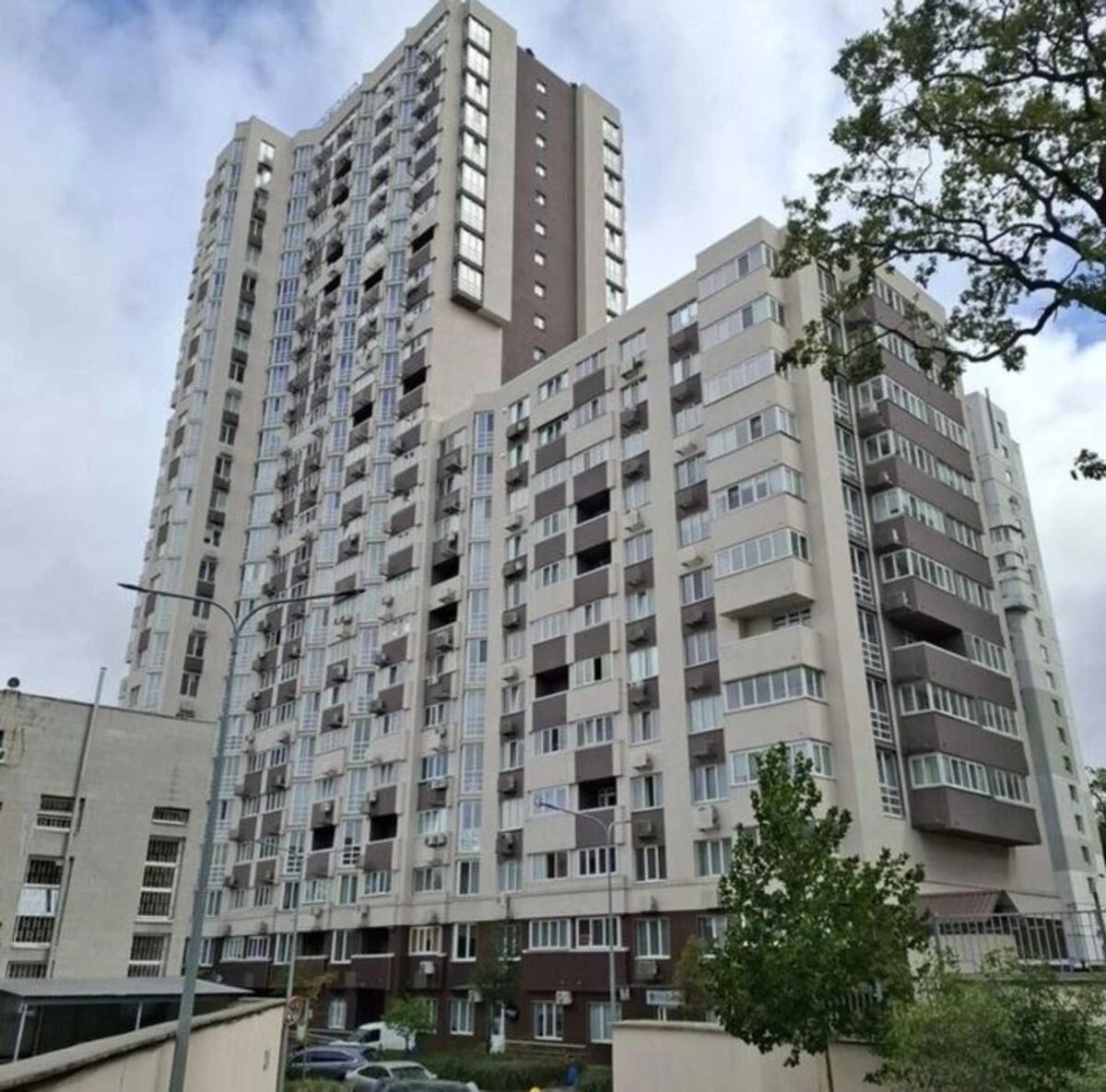 Продаж квартири 2 кімнати, 78 m², 2 пов./24 поверхи. 109, Берестейський , Київ. 