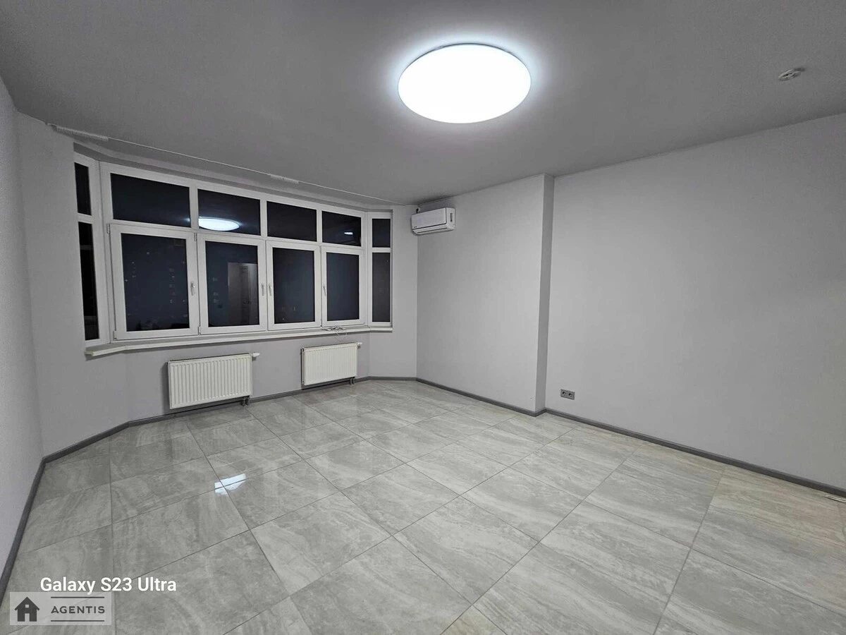 Сдам квартиру 1 комната, 33 m², 15 эт./23 этажа. Дарницкий район, Киев. 