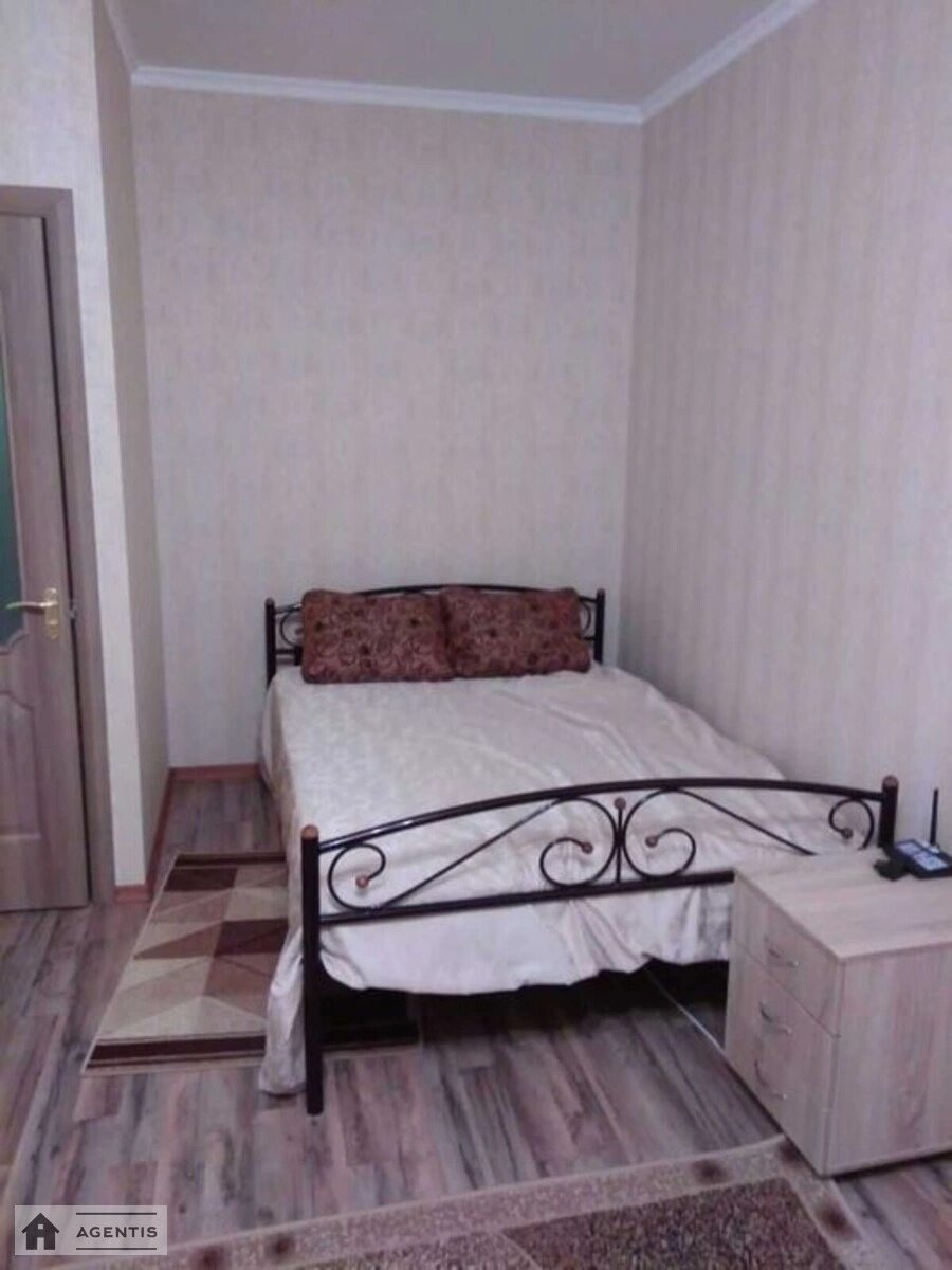 Здам квартиру 1 кімната, 45 m², 7 пов./11 поверхів. 7, Лобачевського 7, Київ. 