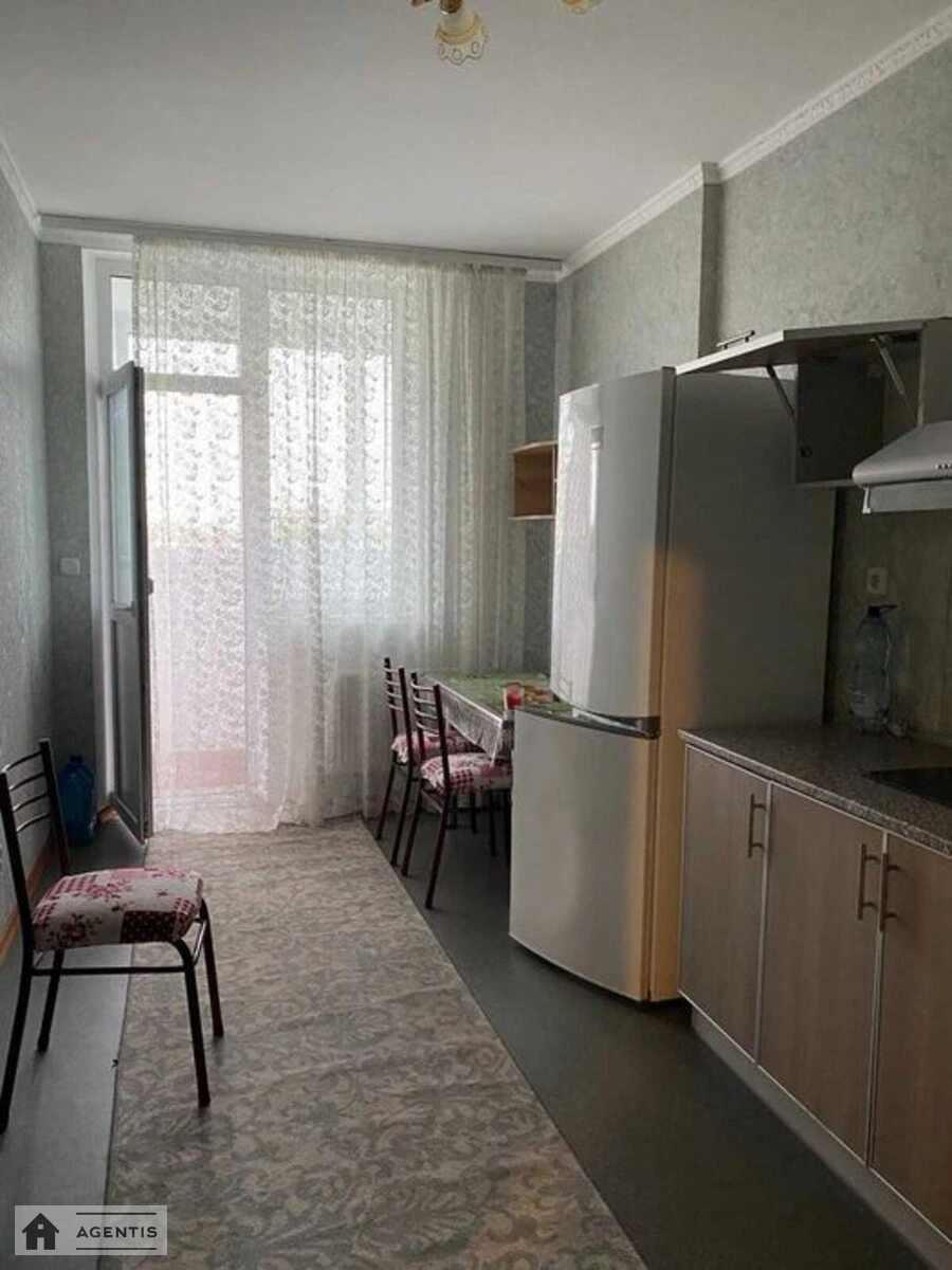 Здам квартиру 1 кімната, 45 m², 7 пов./11 поверхів. 7, Лобачевського 7, Київ. 