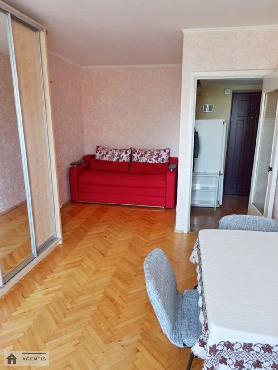 Здам квартиру 1 кімната, 28 m², 7 пов./9 поверхів. 22, Вадима Гетьмана вул., Київ. 