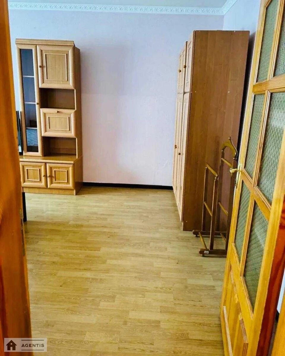 Здам квартиру 1 кімната, 36 m², 6 пов./9 поверхів. 15, Бориса Гмирі вул., Київ. 