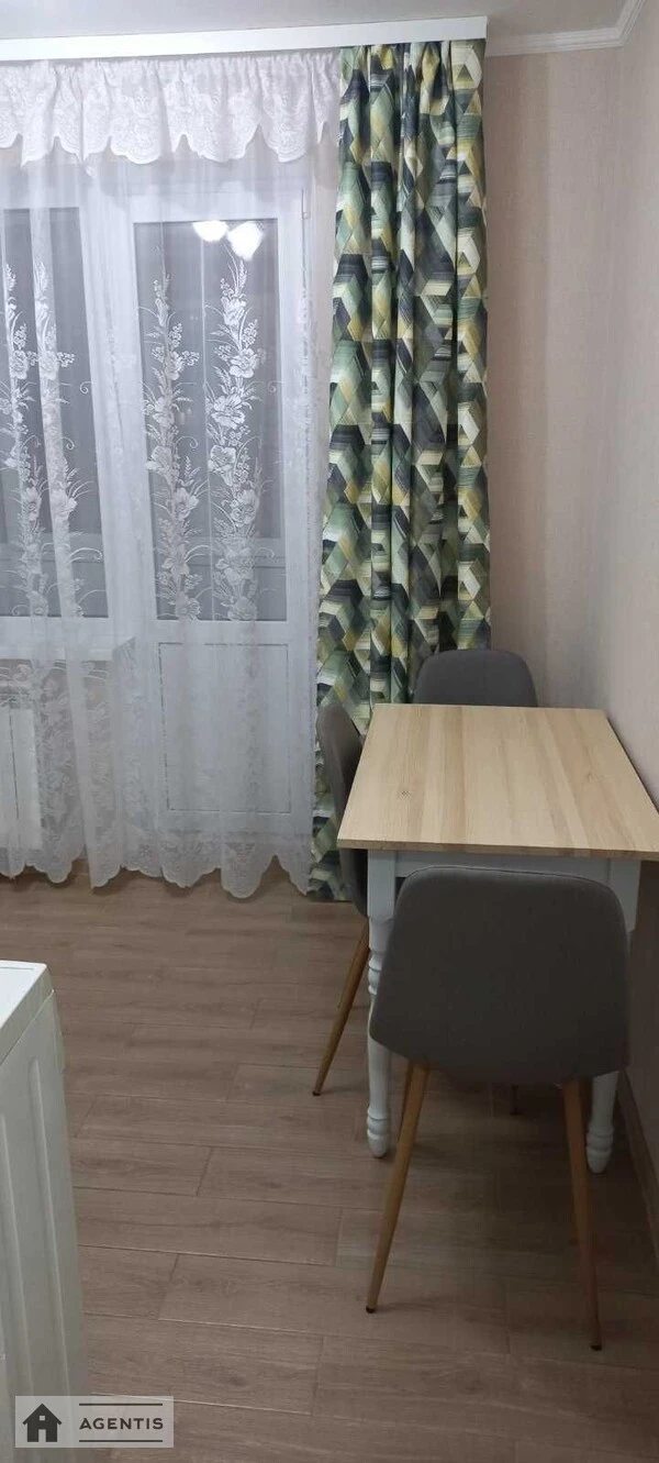 Здам квартиру 1 кімната, 35 m², 5 пов./16 поверхів. 25, Володимира Івасюка просп. (Героїв Сталінграда), Київ. 