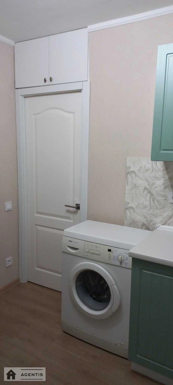 Здам квартиру 1 кімната, 35 m², 5 пов./16 поверхів. 25, Володимира Івасюка просп. (Героїв Сталінграда), Київ. 