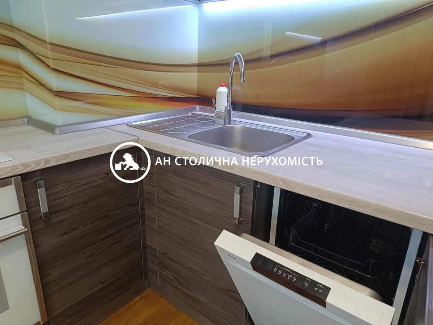 Apartment for rent 3 rooms, 95 m², 15th fl./25 floors. Mostytskyy, Kyiv. 