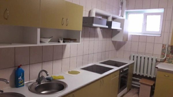 Apartment for rent. 1 room, 30 m², 1st floor/2 floors. 23, Svyatoshynska 23, Kyiv. 