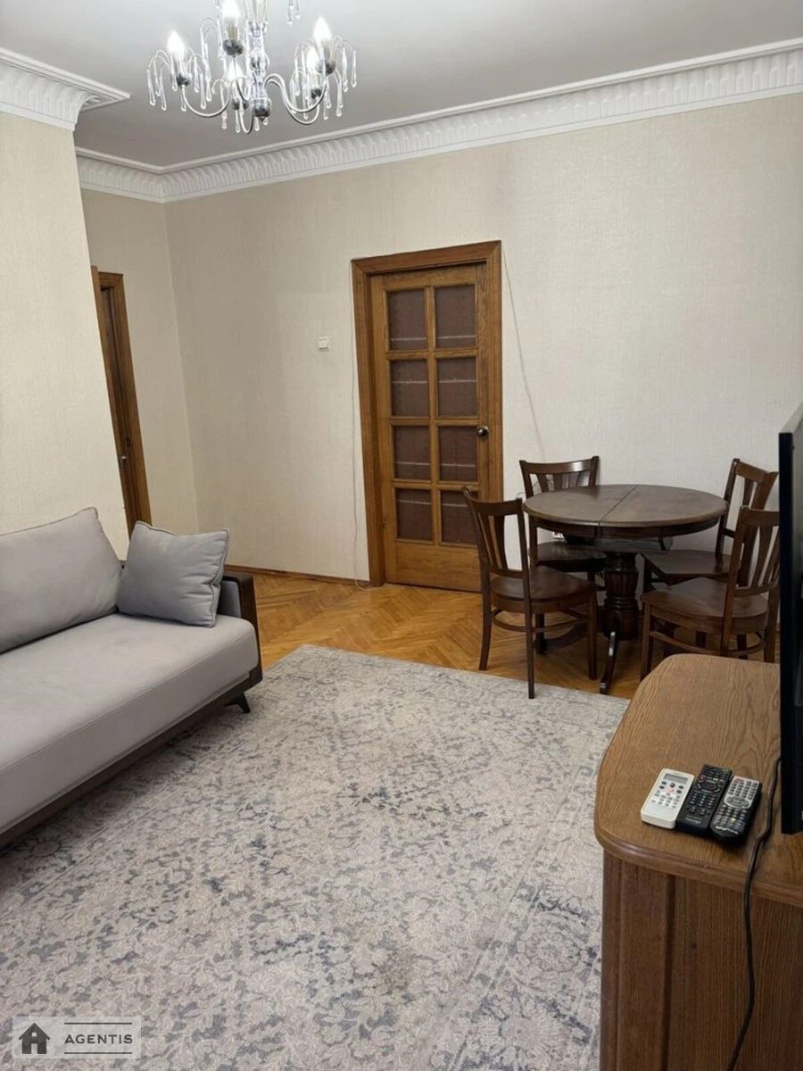 Apartment for rent 2 rooms, 42 m², 3rd fl./5 floors. 3, Delegatskiy 3, Kyiv. 