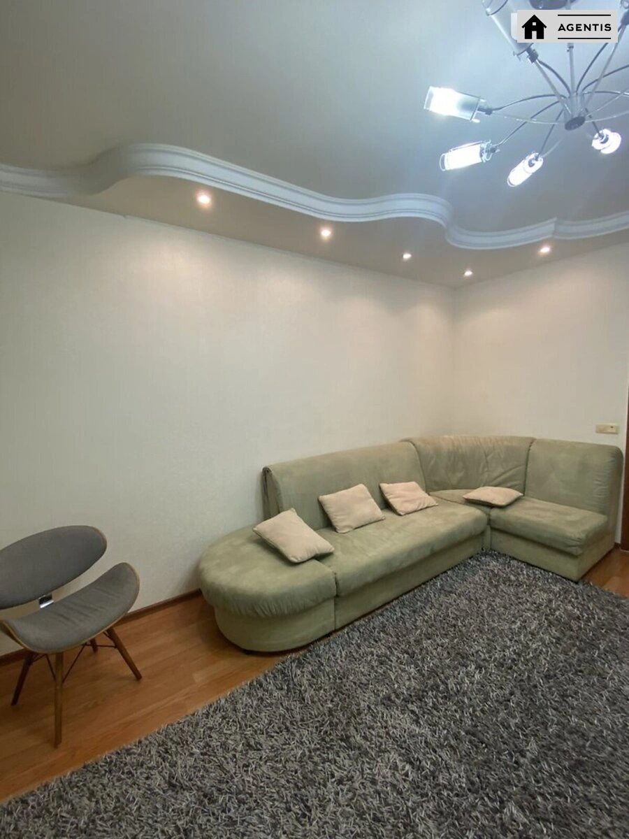 Apartment for rent 2 rooms, 65 m², 2nd fl./10 floors. 17, Stepana Rudnytskoho vul., Kyiv. 