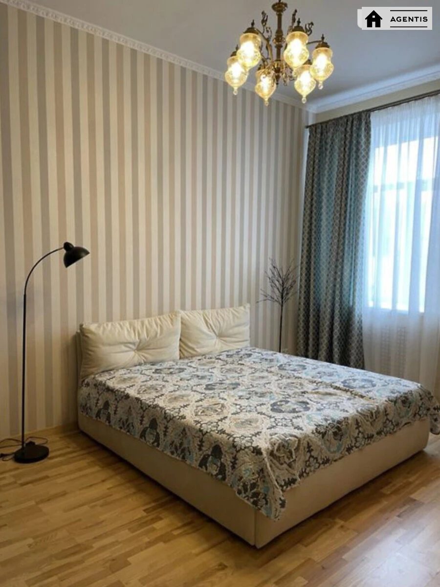 Apartment for rent 2 rooms, 50 m², 4th fl./4 floors. 79, Volodymyrska 79, Kyiv. 